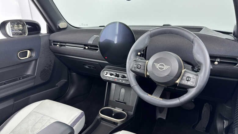 MINI Cooper 2.0 C Classic 2dr Auto Petrol Convertible